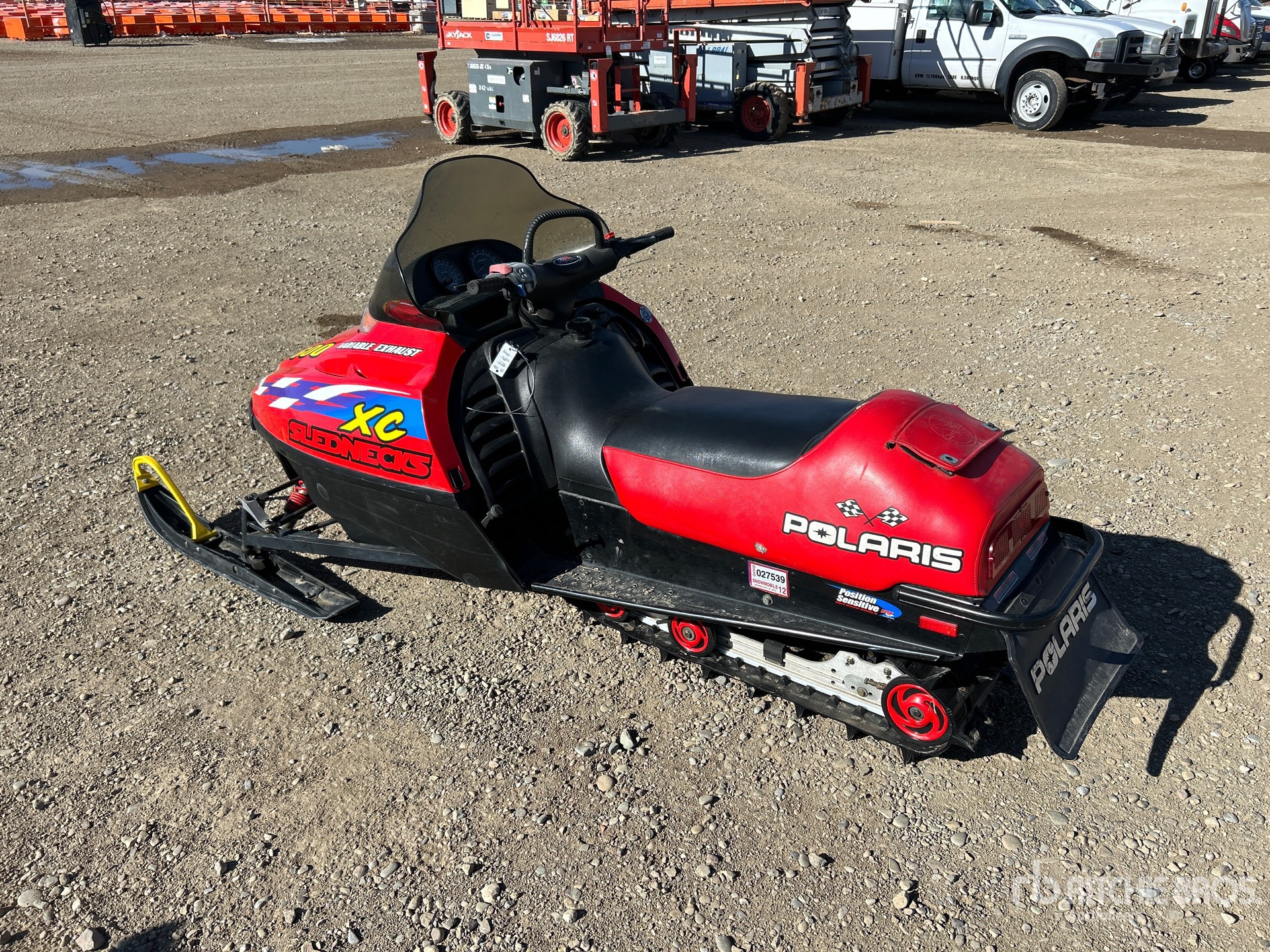 General Appearance with Foto, angolo posteriore sinistro