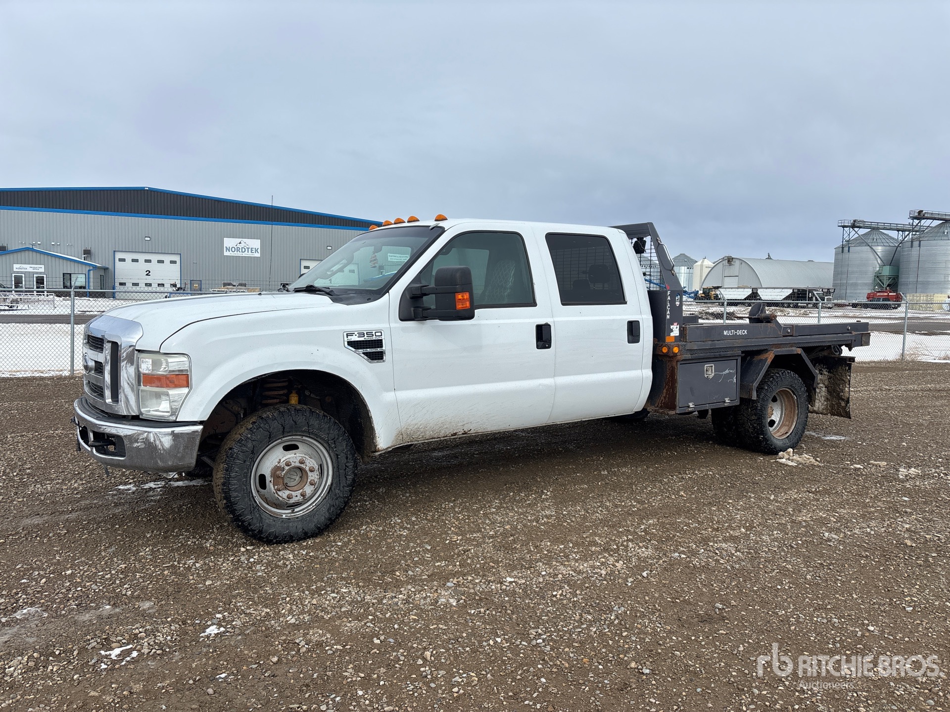 General Appearance with Bild, Ecke vorne links