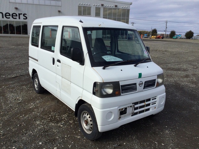 2010 Nissan CLIPPER Automobile