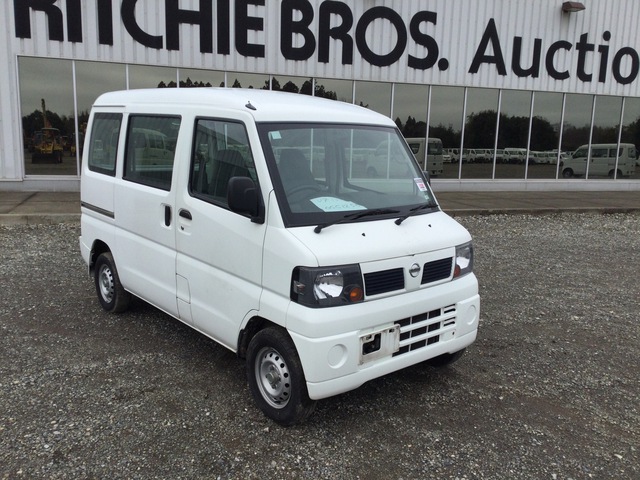 2010 Nissan CLIPPER Automobile