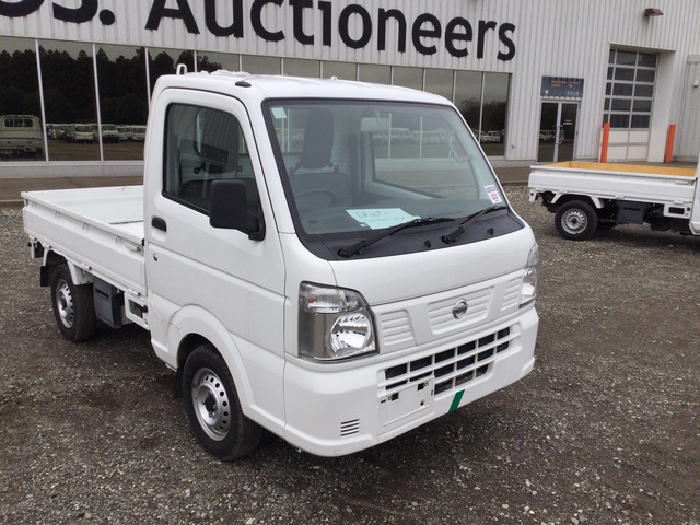 2015 Nissan CLIPPER Automobile