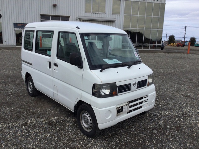 2010 Nissan CLIPPER Automobile