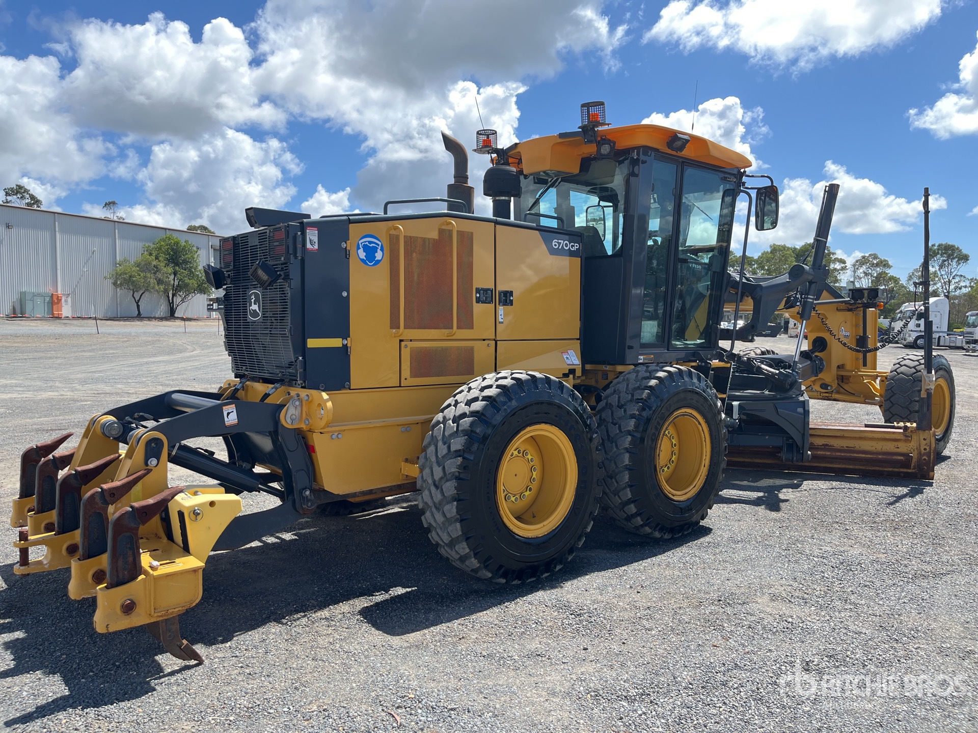 General Appearance with Image, coin arrière droit