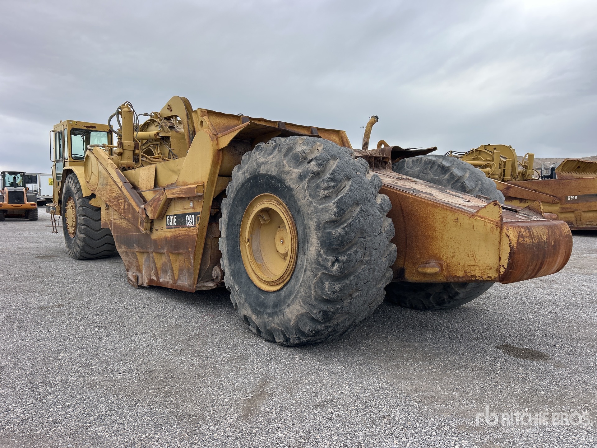 General Appearance with Bild, Ecke hinten links