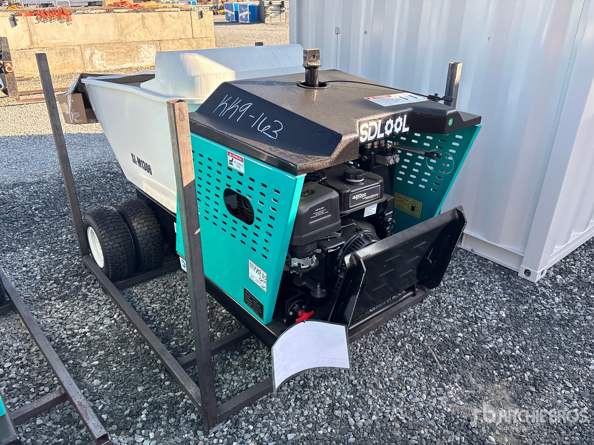 Aspect général with Image, coin avant droit