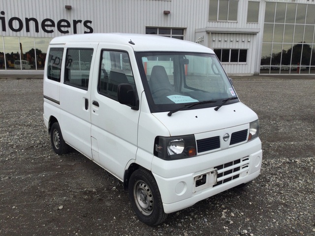 2011 Nissan CLIPPER Automobile