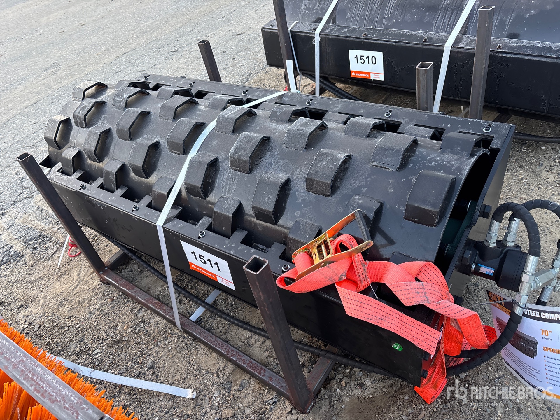 General Appearance with Bild, Ecke vorne links