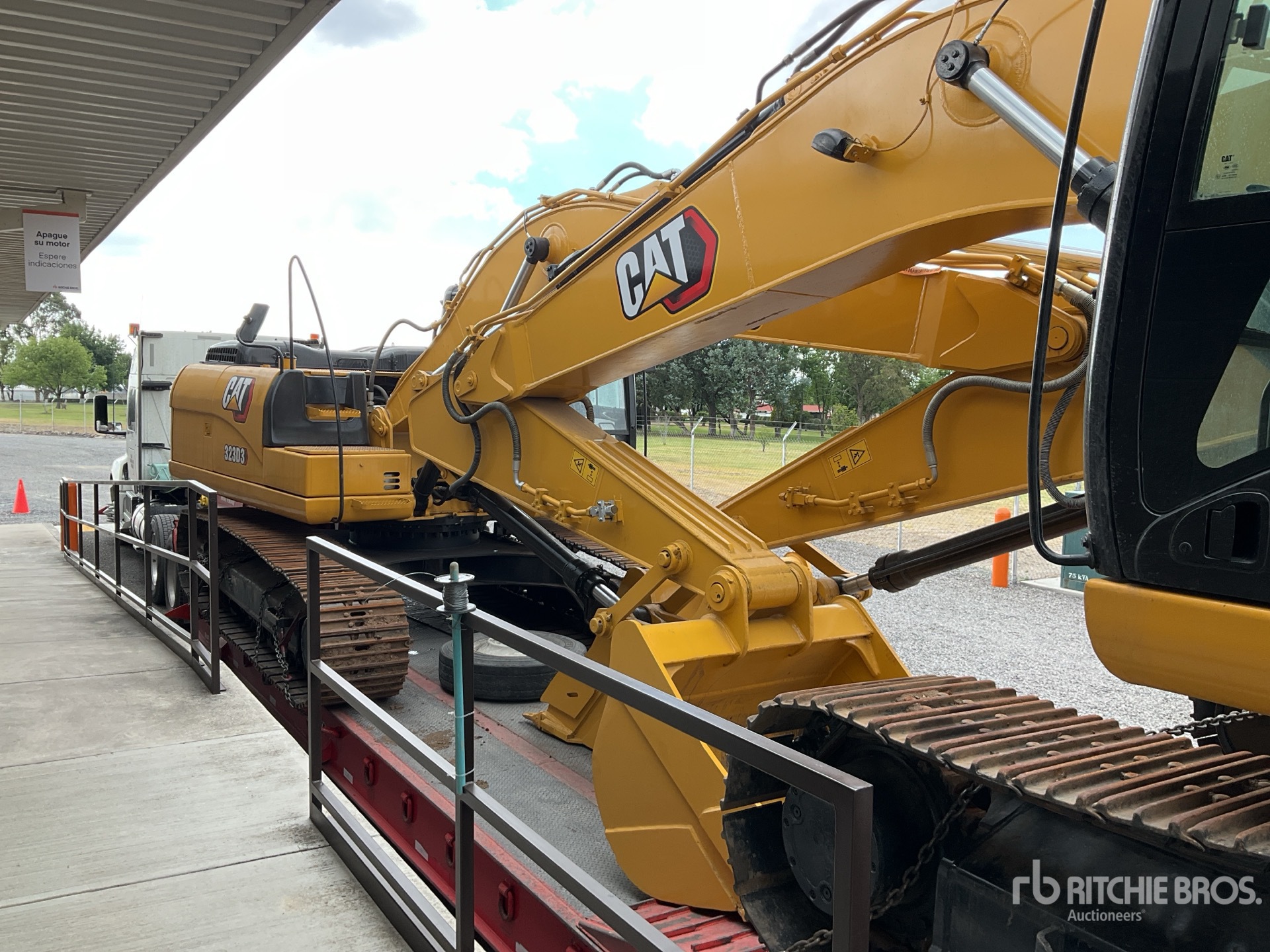 2022 Caterpillar 323D III