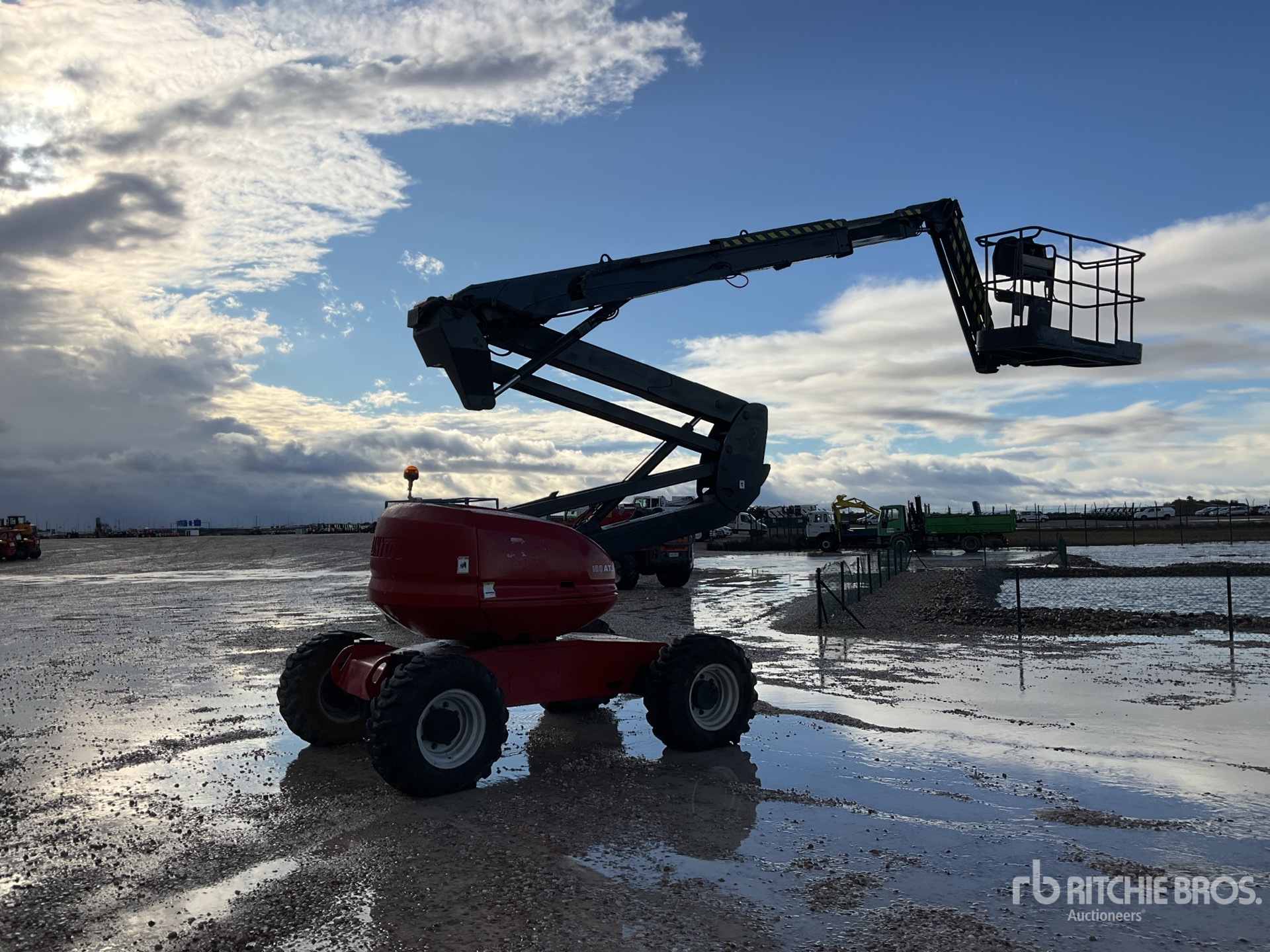 General Appearance with Operation Video