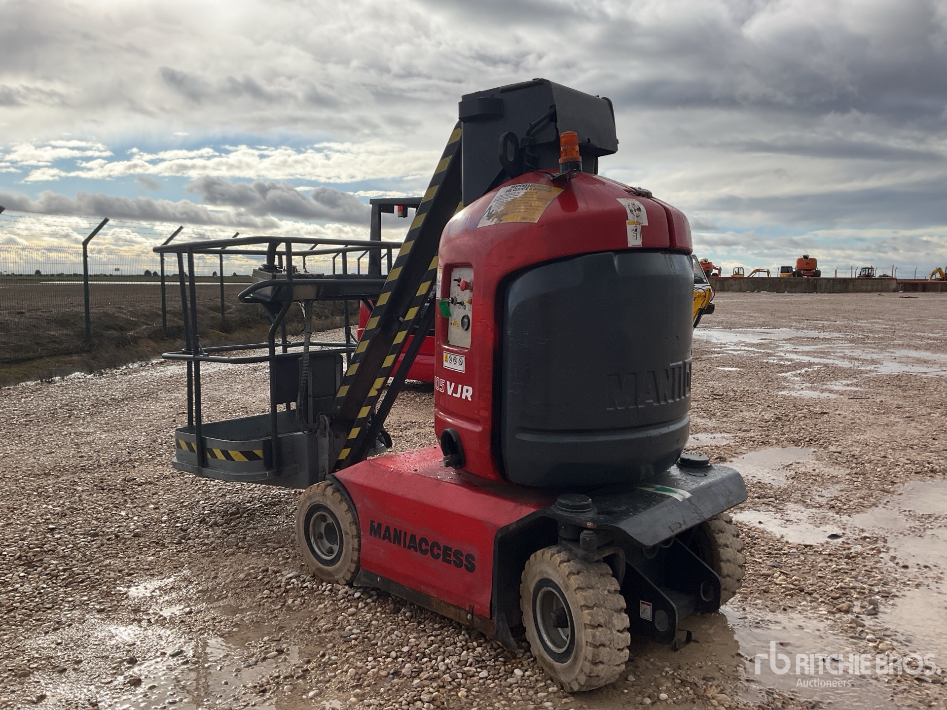 General Appearance with Picture, Right Front Corner