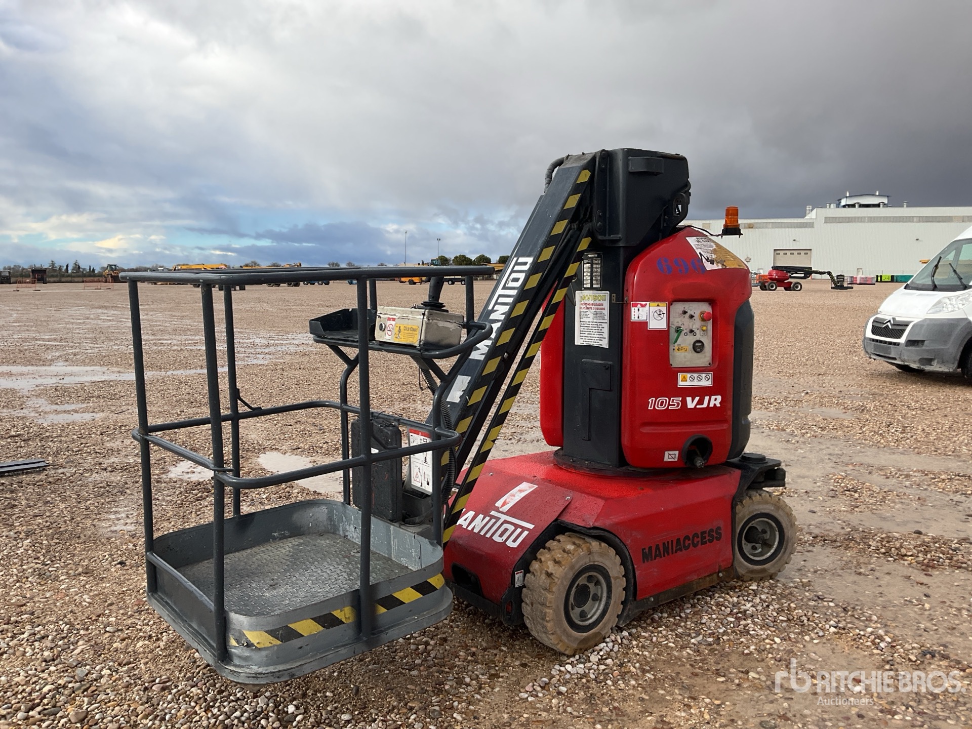 General Appearance with Picture, Right Rear Corner