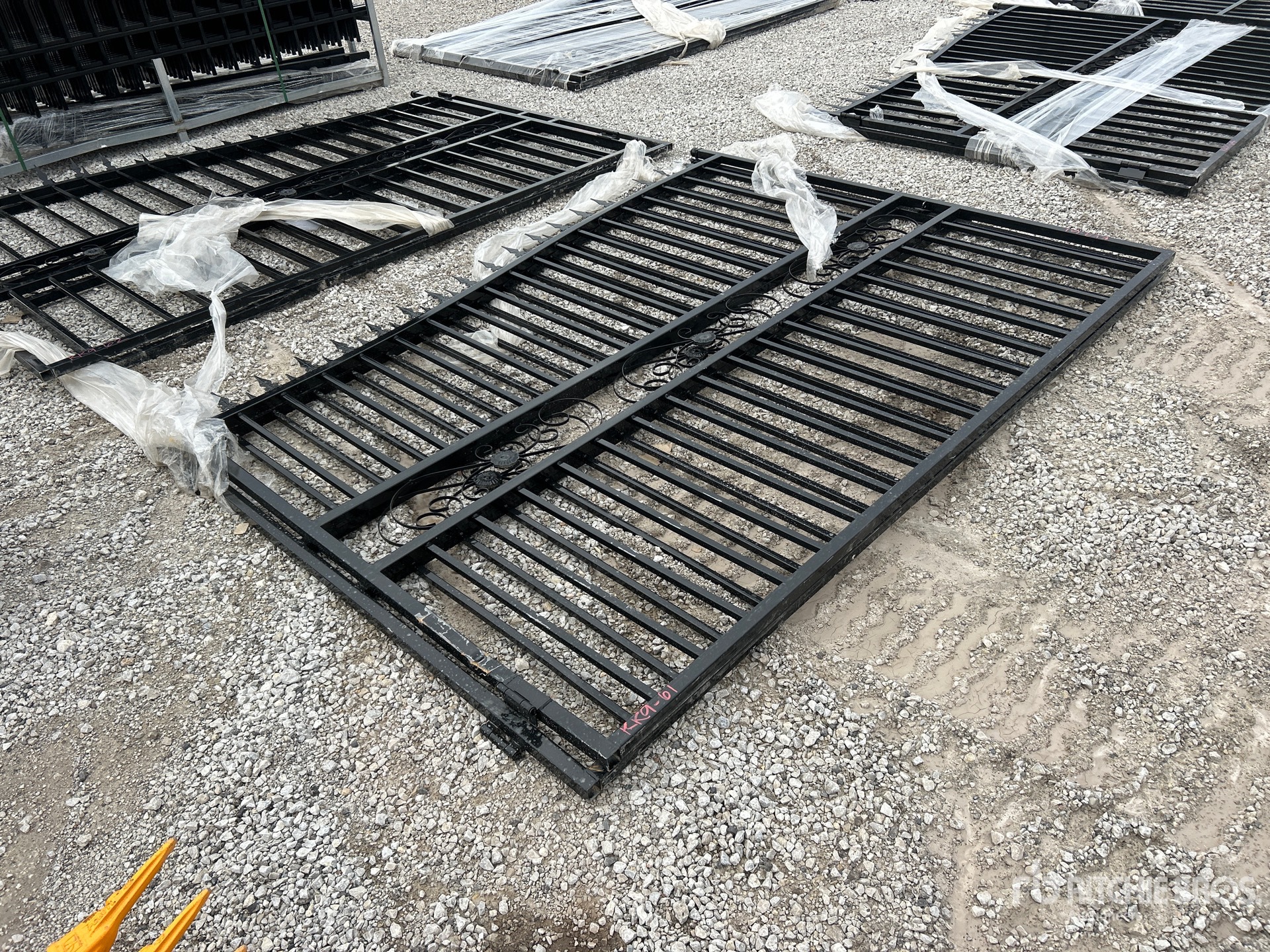 Aspect général with Image, coin avant gauche