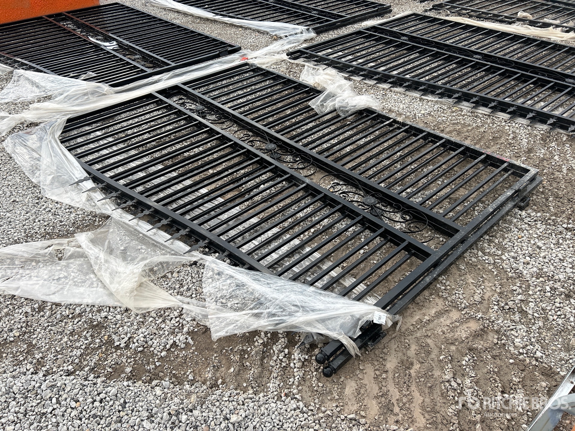 Aspect général with Image, coin arrière droit