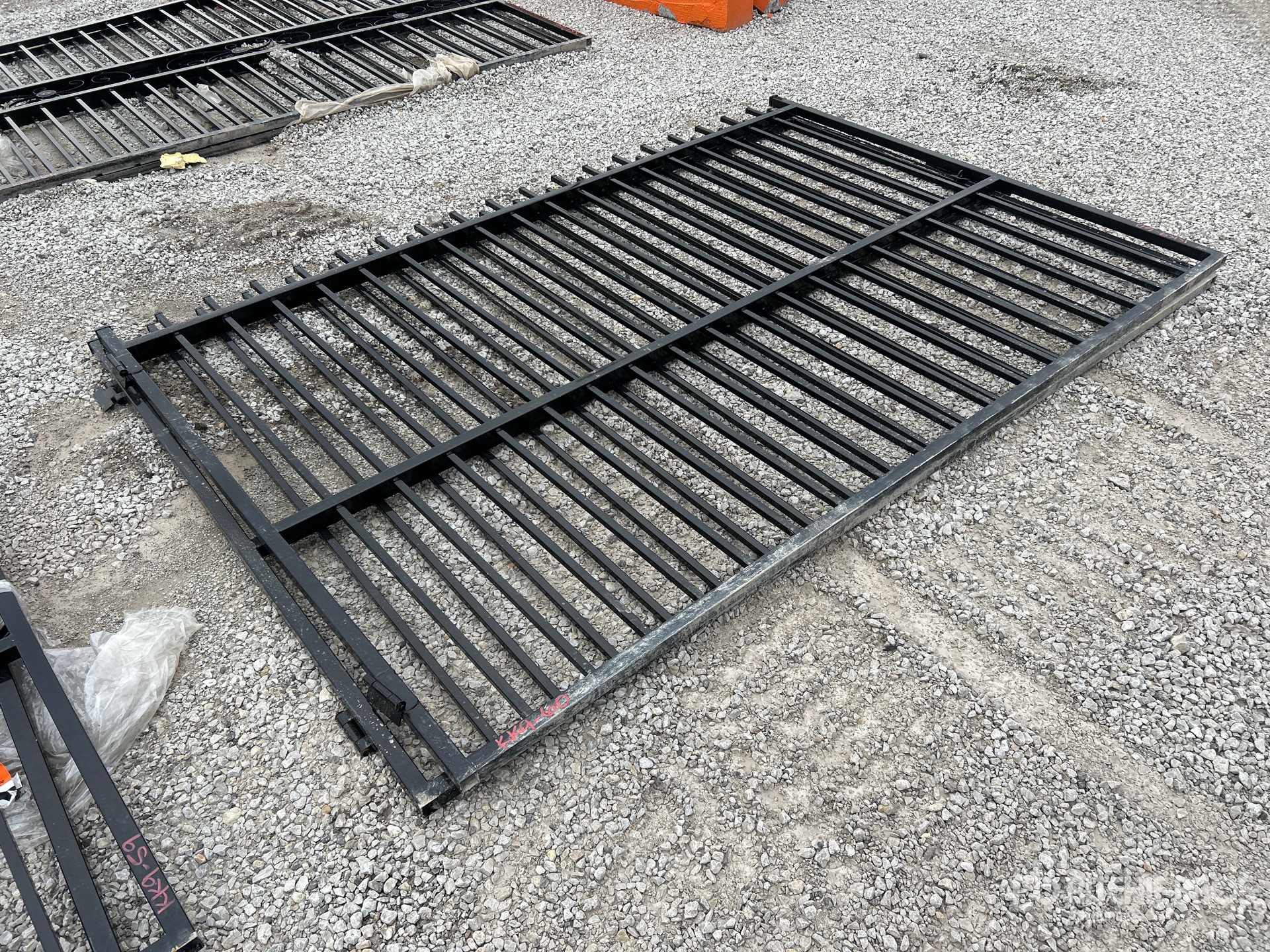 Aspect général with Image, coin avant droit