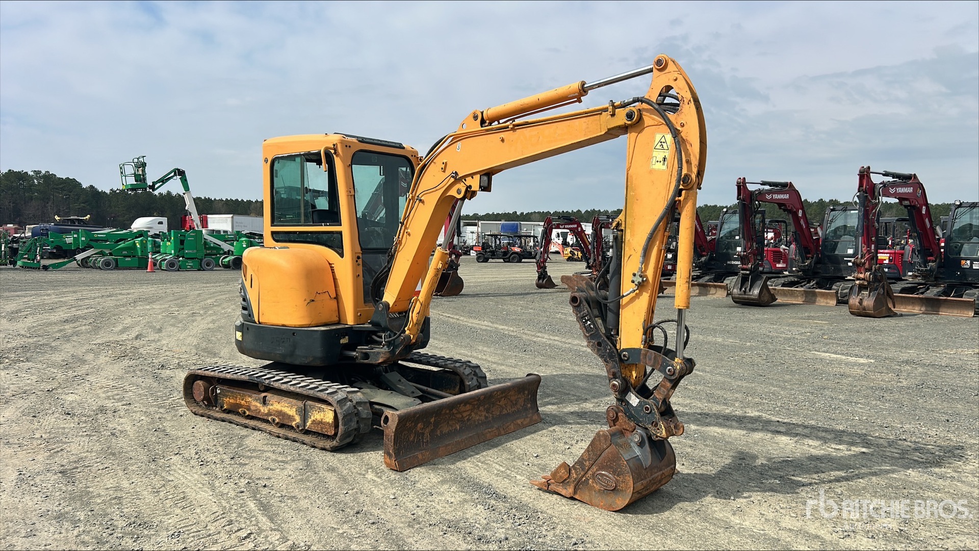 General Appearance with Picture, Right Front Corner