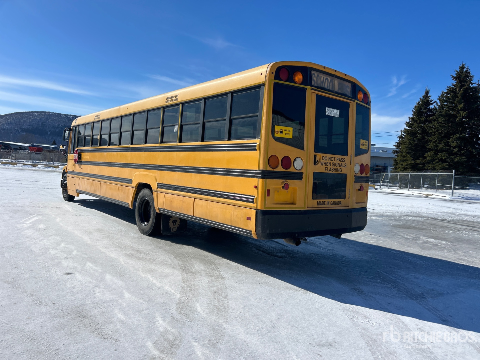 General Appearance with Picture, Left Rear Corner