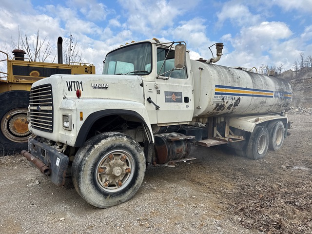1994 Ford L8000 6x4 Water Truck