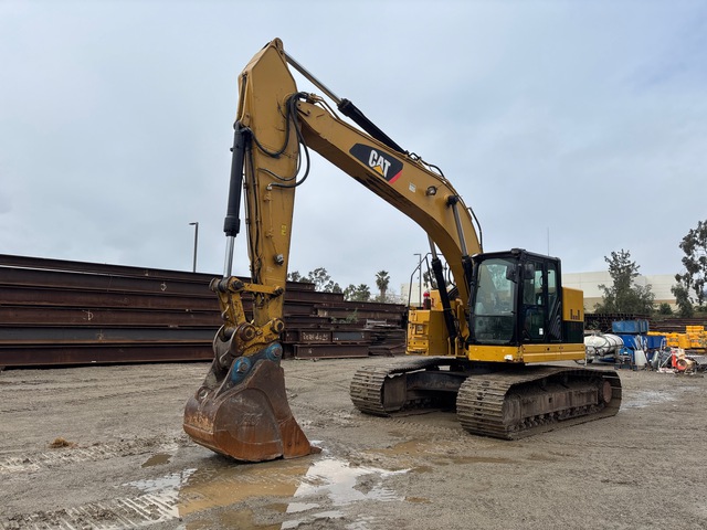 2013 Cat 328D LCR Tracked Excavator