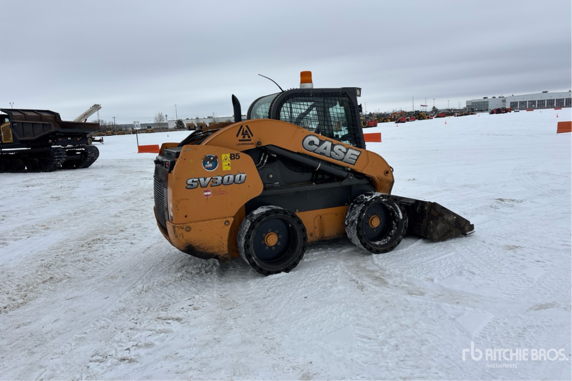 Aspect général with Image, coin arrière droit