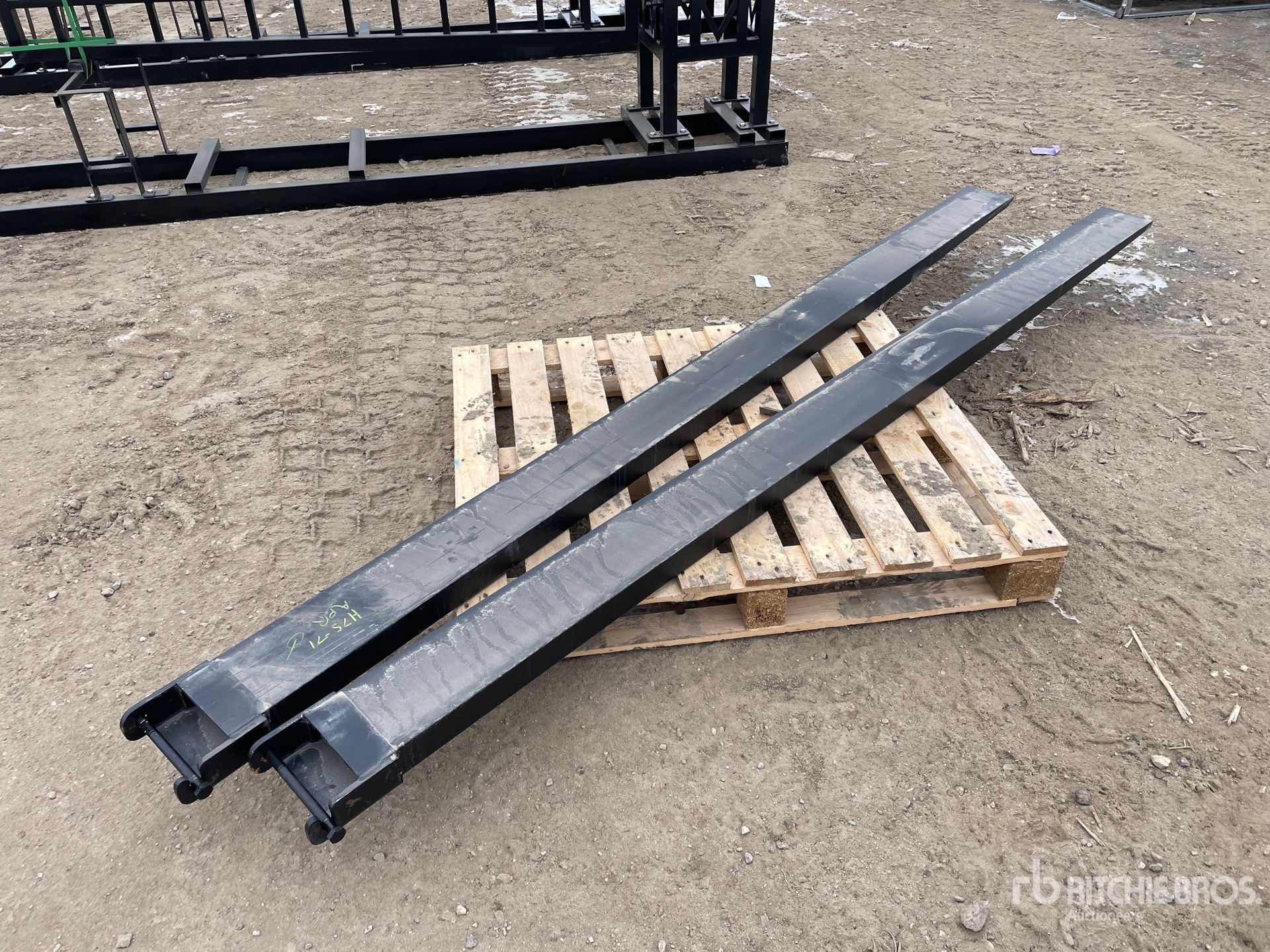 General Appearance with Foto, angolo anteriore sinistro