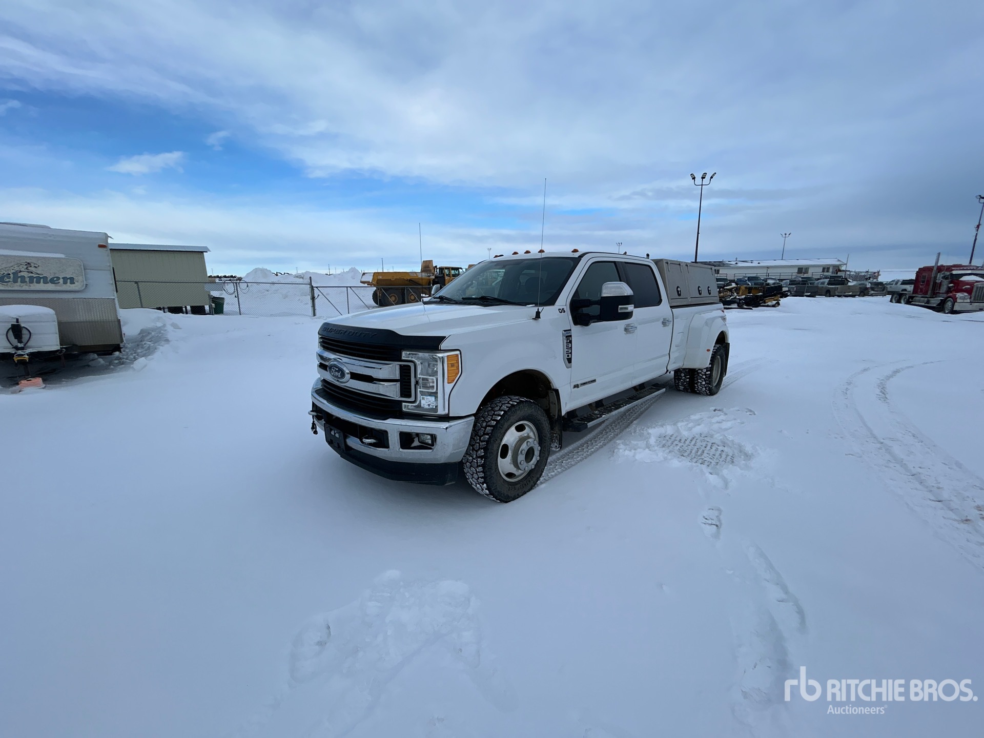 General Appearance with Bild, Ecke vorne links