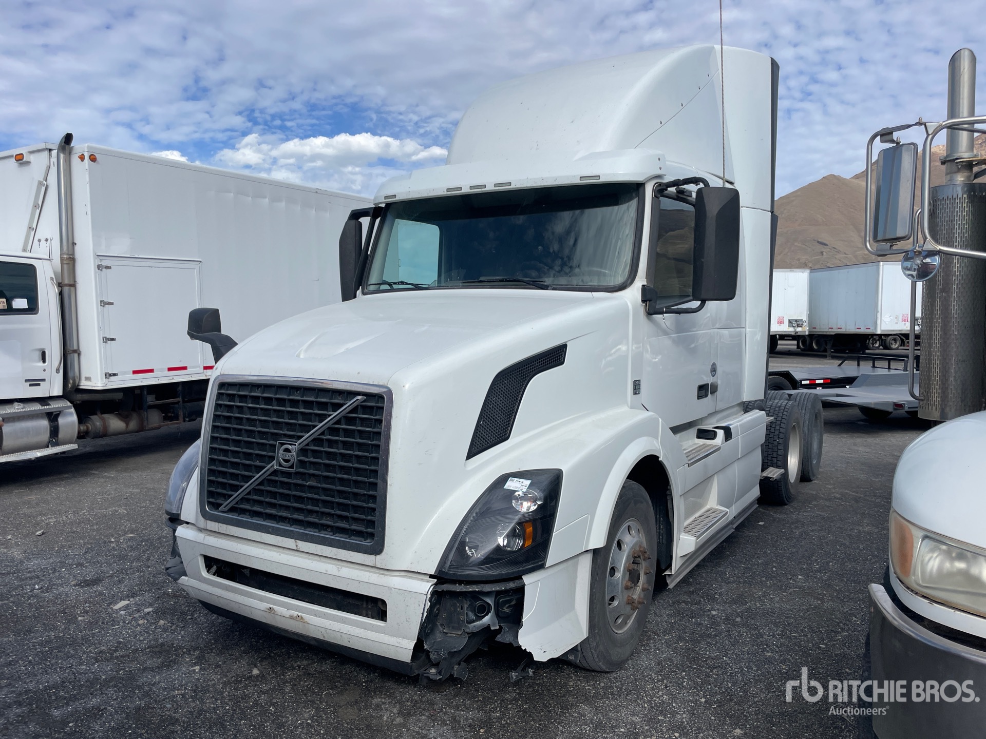 General Appearance with Picture, Left Front Corner