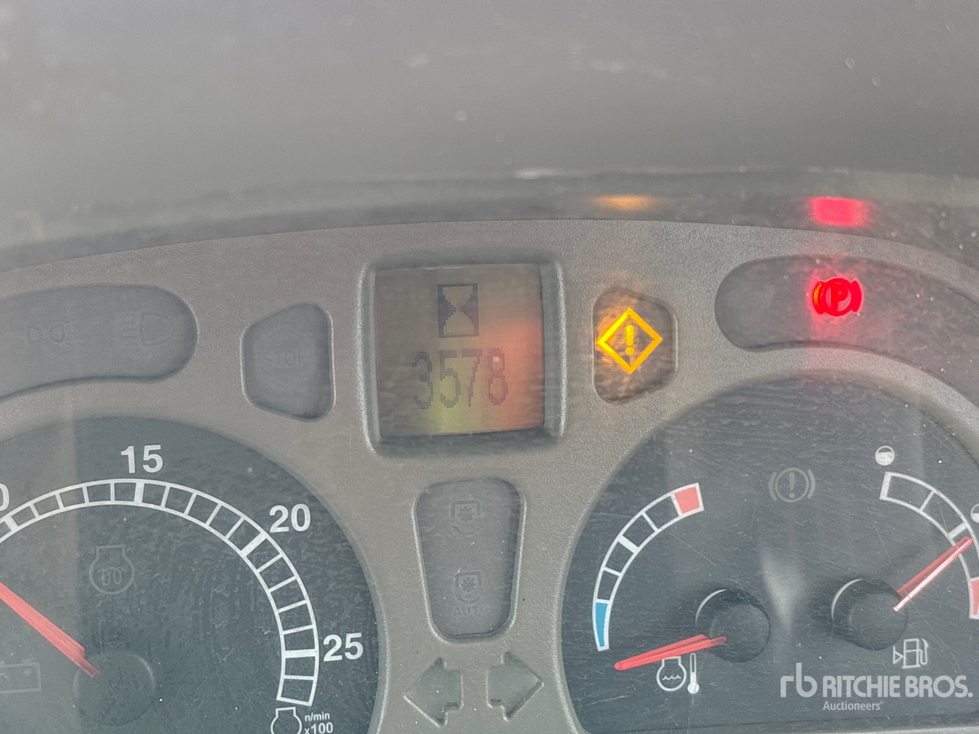 General Appearance with Hour Meter / Odometer