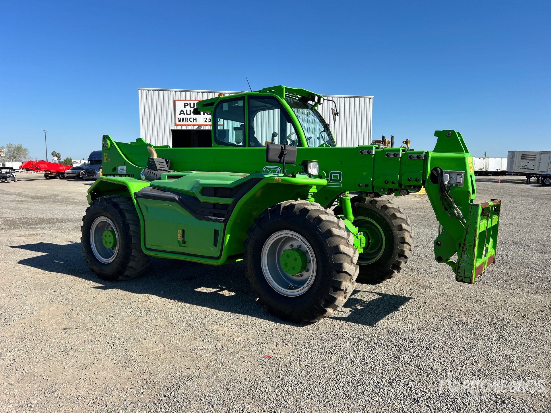 General Appearance with Picture, Right Front Corner