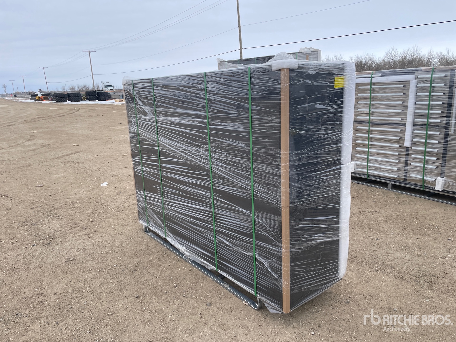 General Appearance with Foto, angolo anteriore sinistro