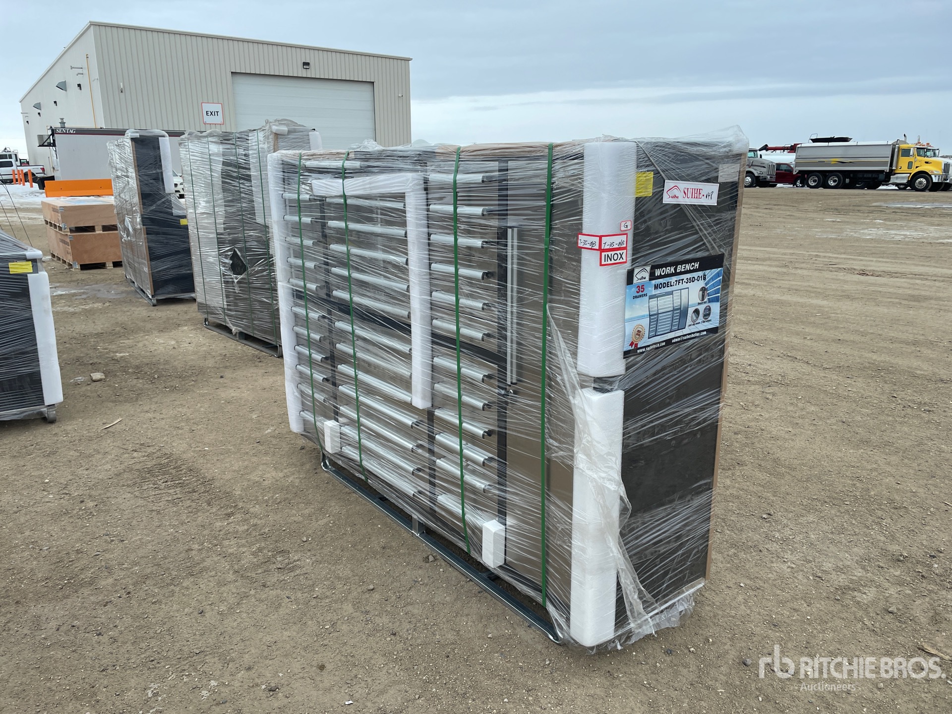 General Appearance with Foto, angolo anteriore sinistro