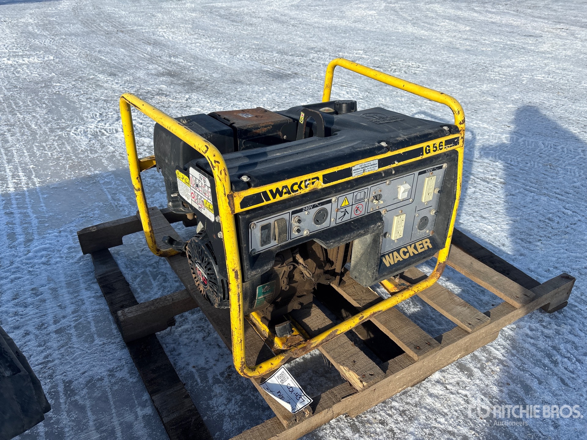 General Appearance with Picture, Right Front Corner