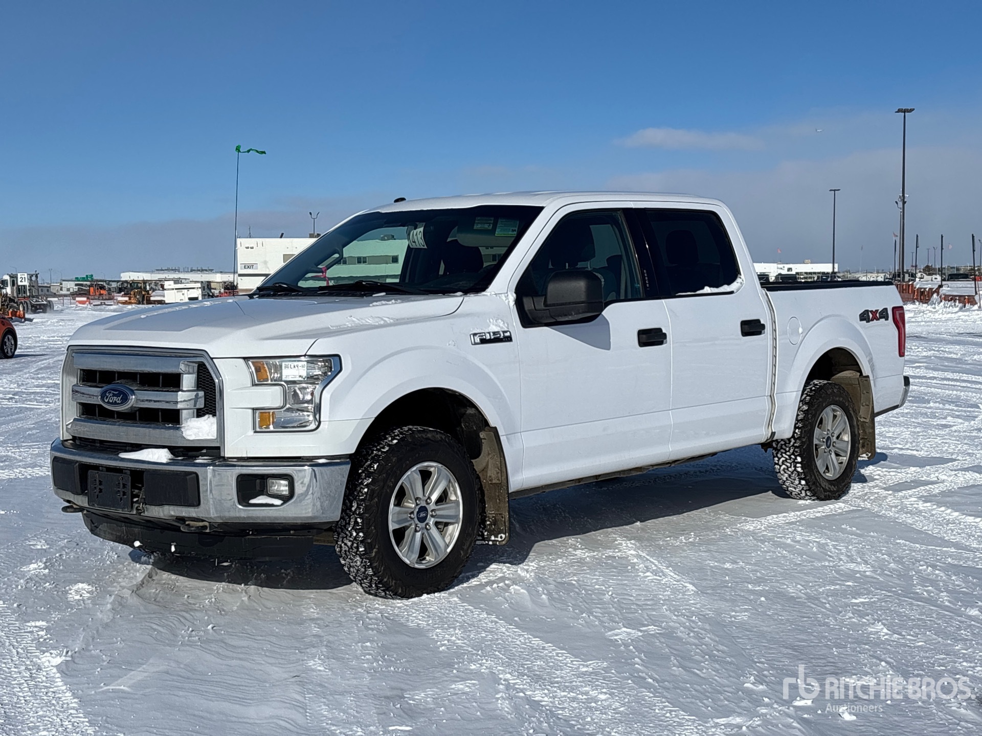 General Appearance with Foto, angolo anteriore sinistro