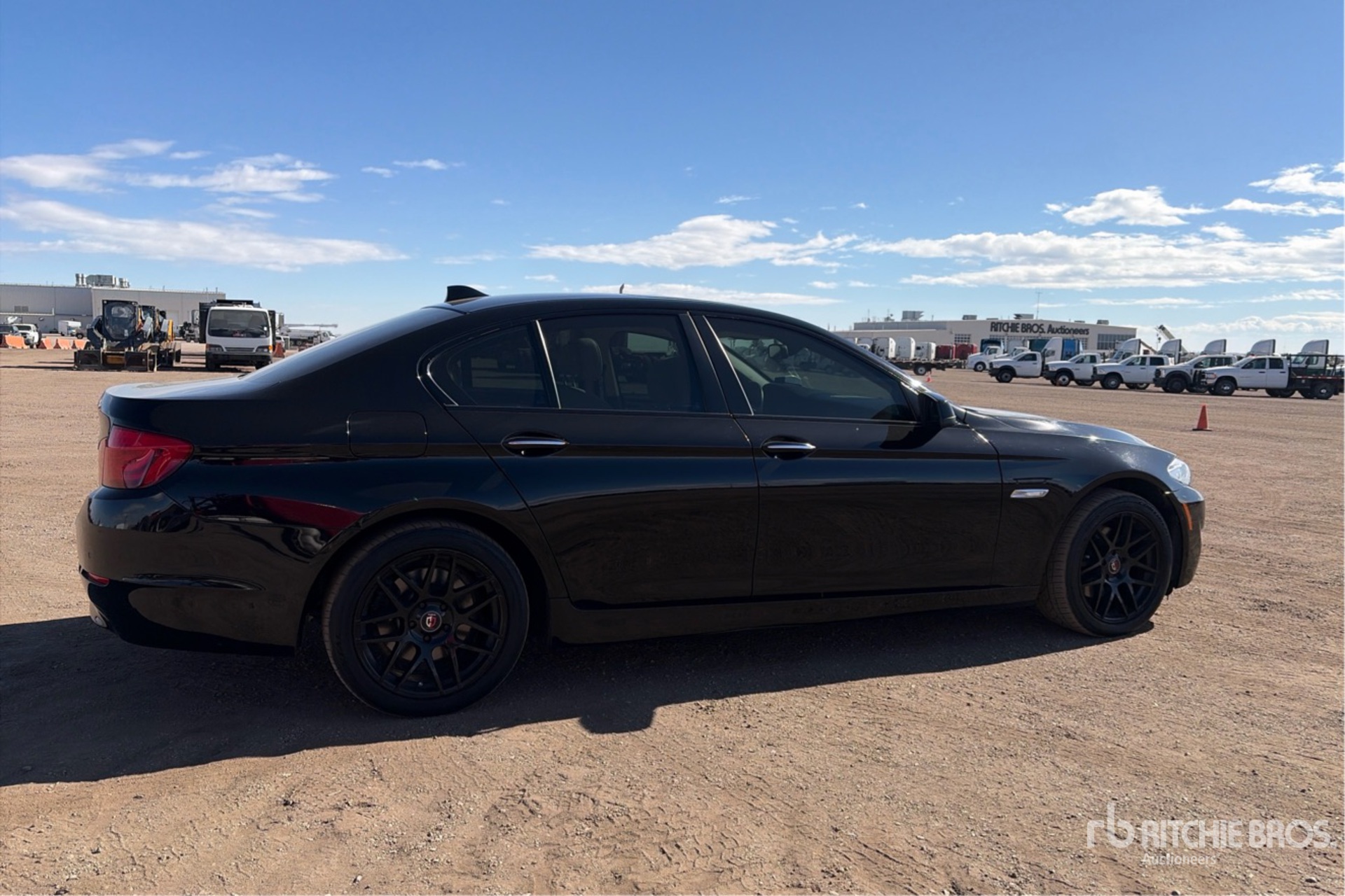 General Appearance with Imagen: esquina trasera derecha