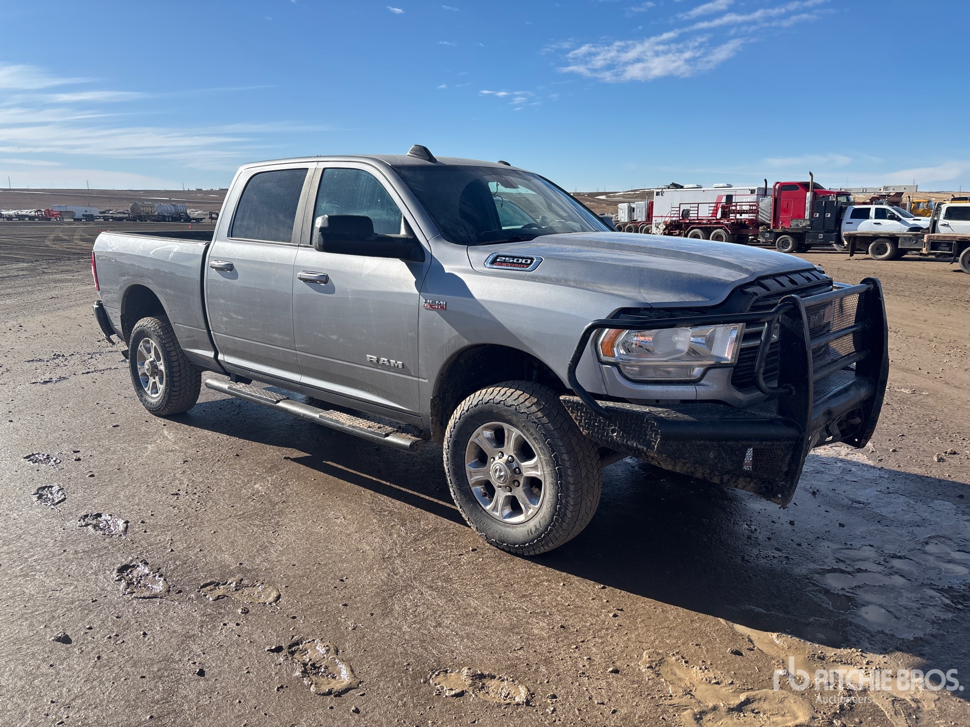 General Appearance with Bild, Ecke vorne rechts