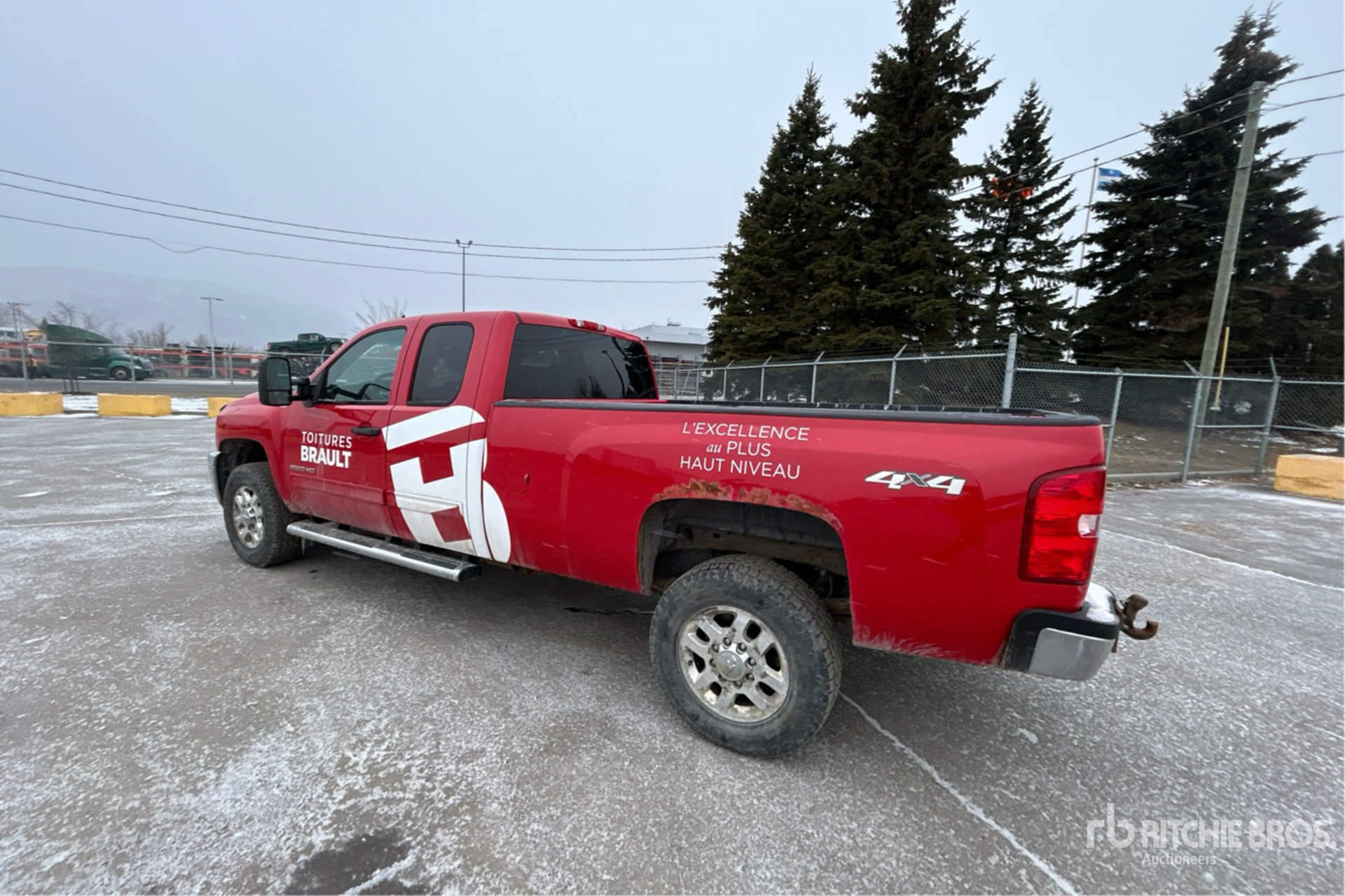 General Appearance with Picture, Left Rear Corner