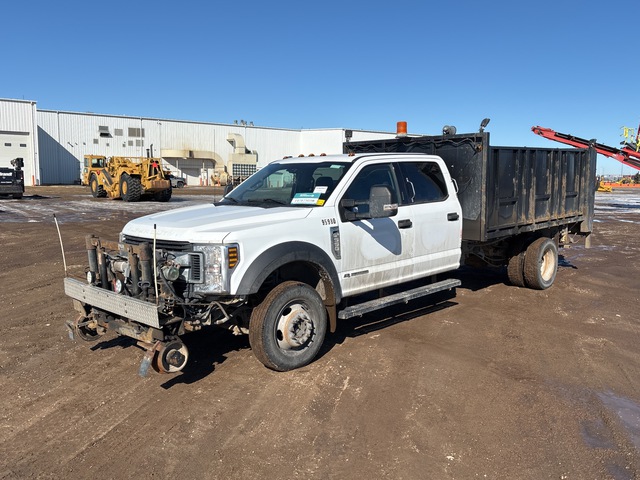 2019 Ford F-550 XLT 4x4 Crew Cab Flatbed Truck