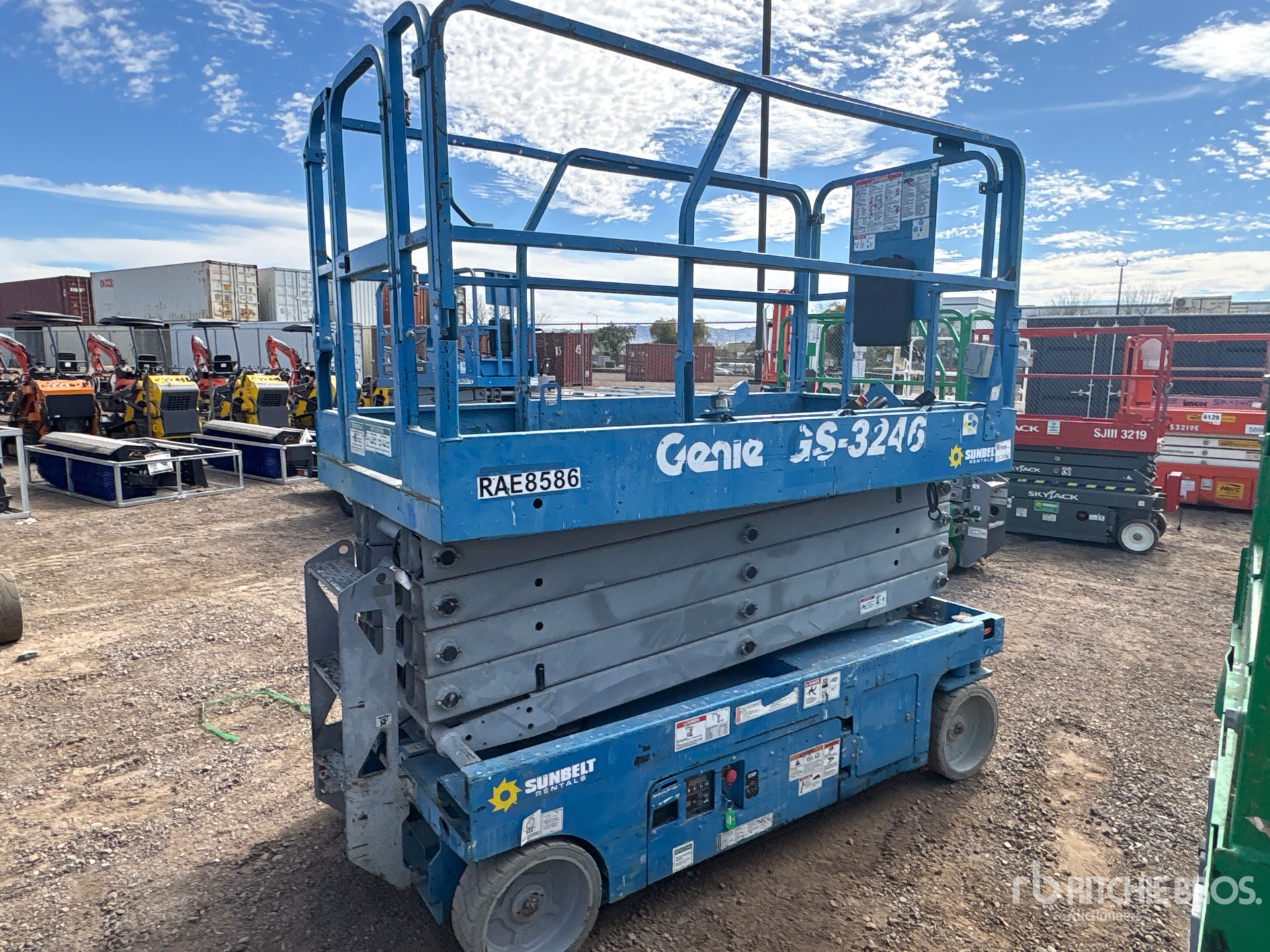 General Appearance with Bild, Ecke hinten rechts