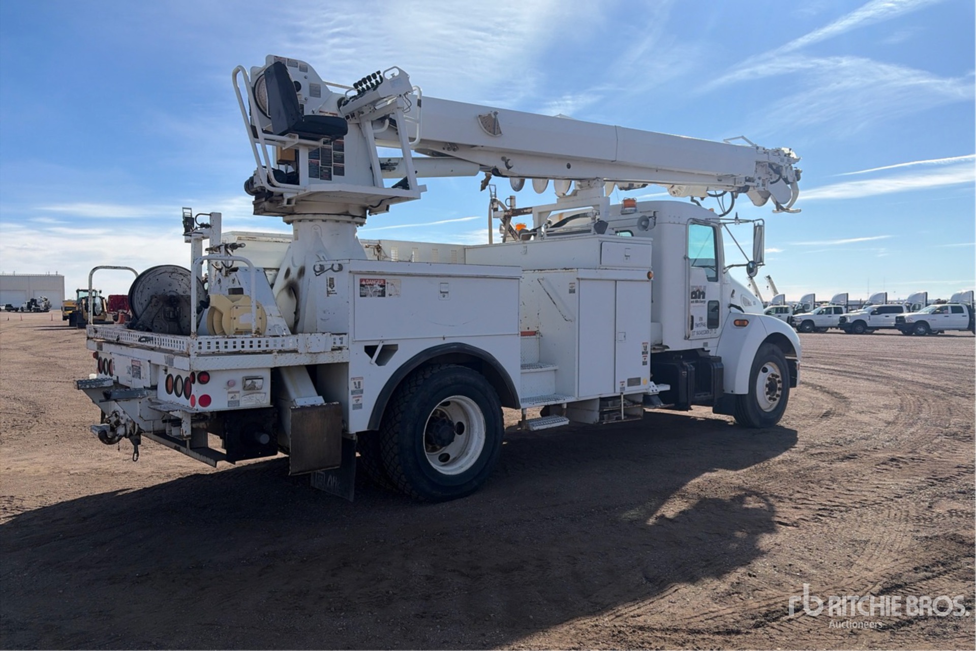 General Appearance with Imagen: esquina trasera derecha