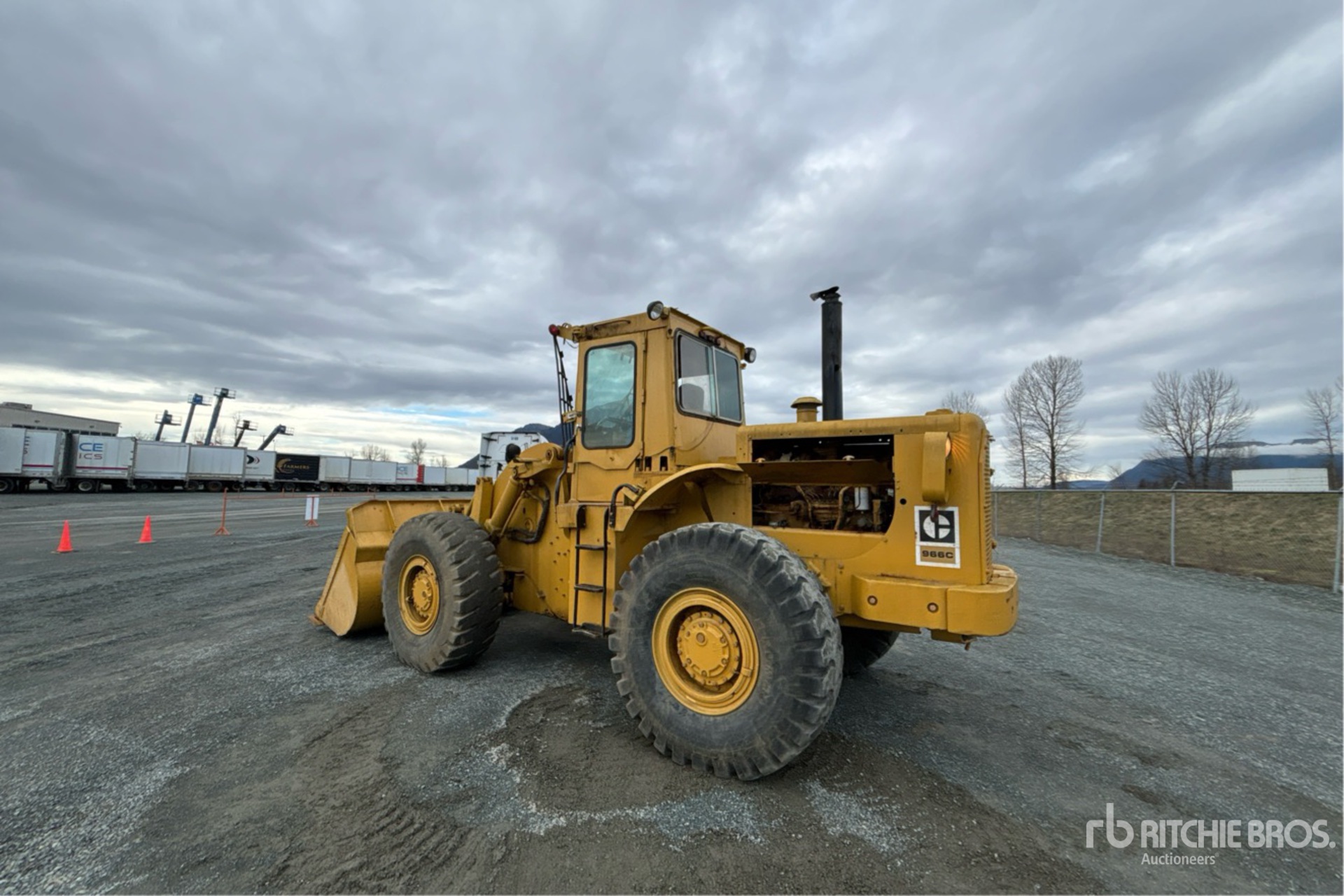 General Appearance with Picture, Left Rear Corner