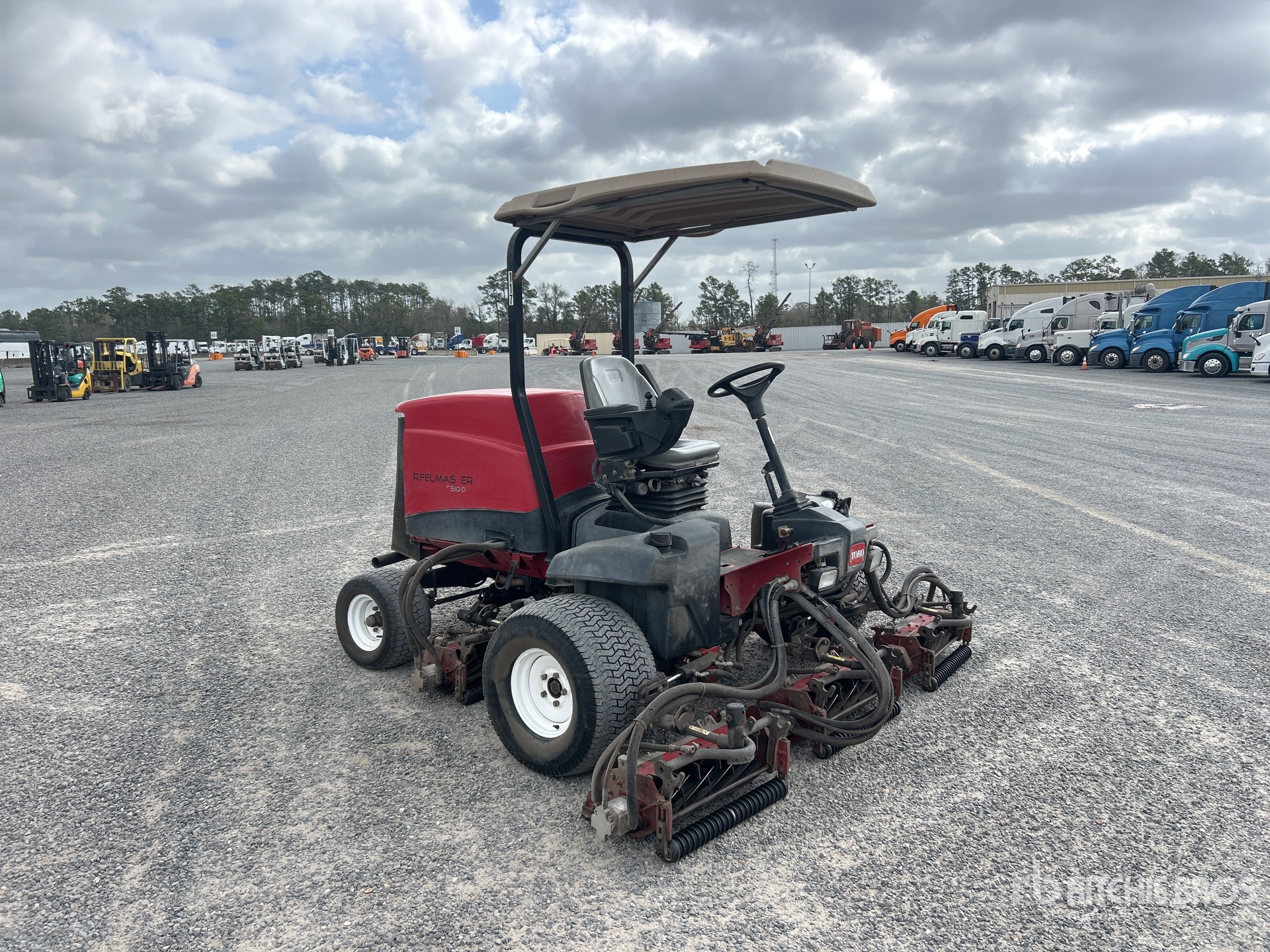 General Appearance with Picture, Right Front Corner