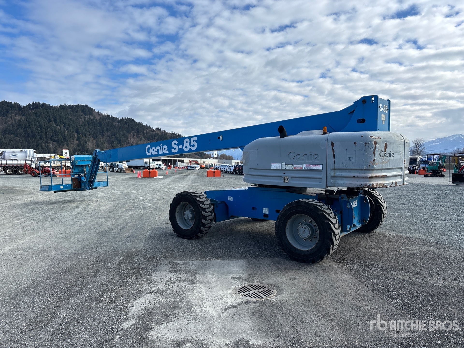 General Appearance with Imagen: esquina trasera izquierda