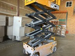 Chassis with Scissor Linkage