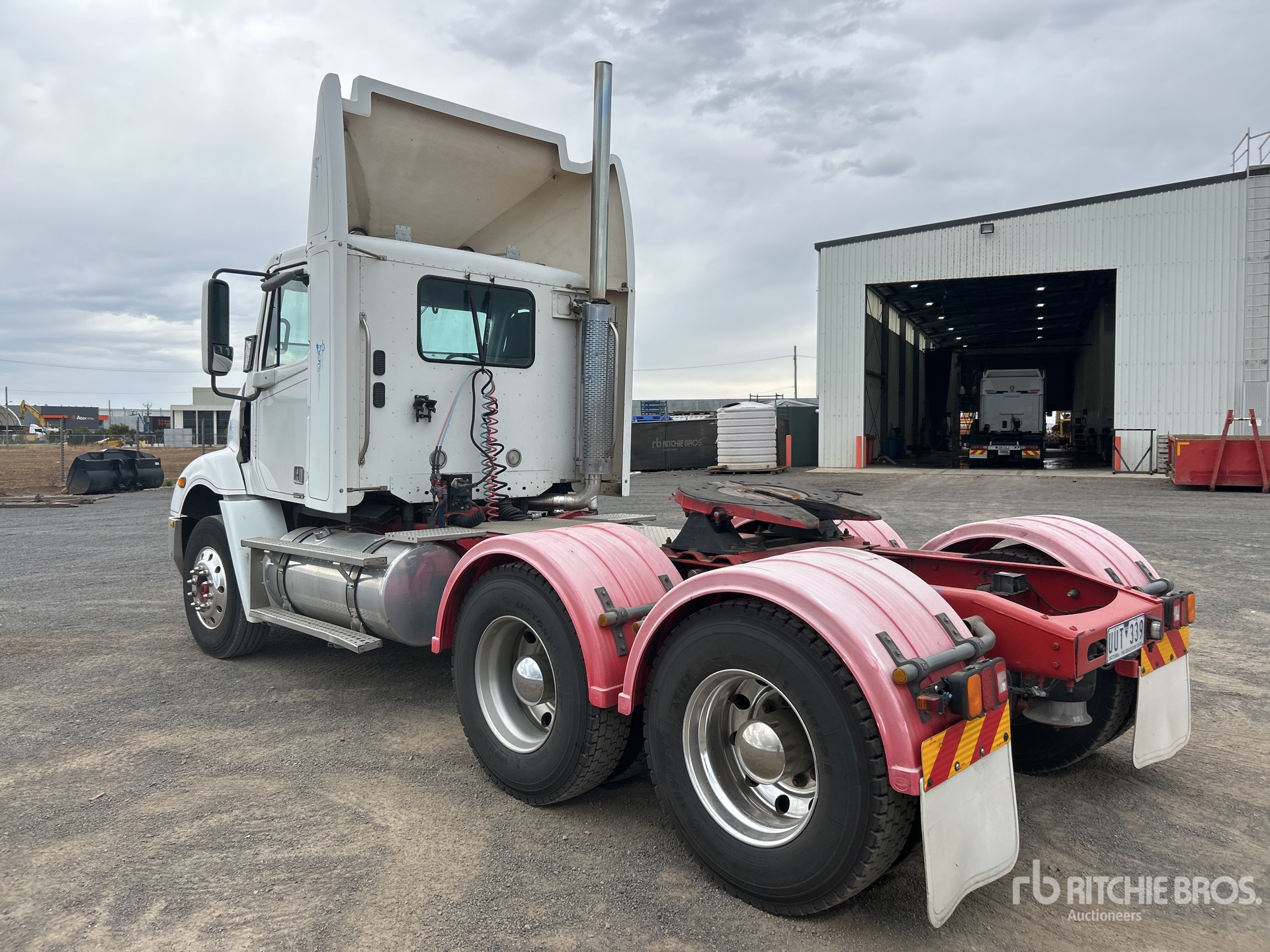 General Appearance with Picture, Right Rear Corner