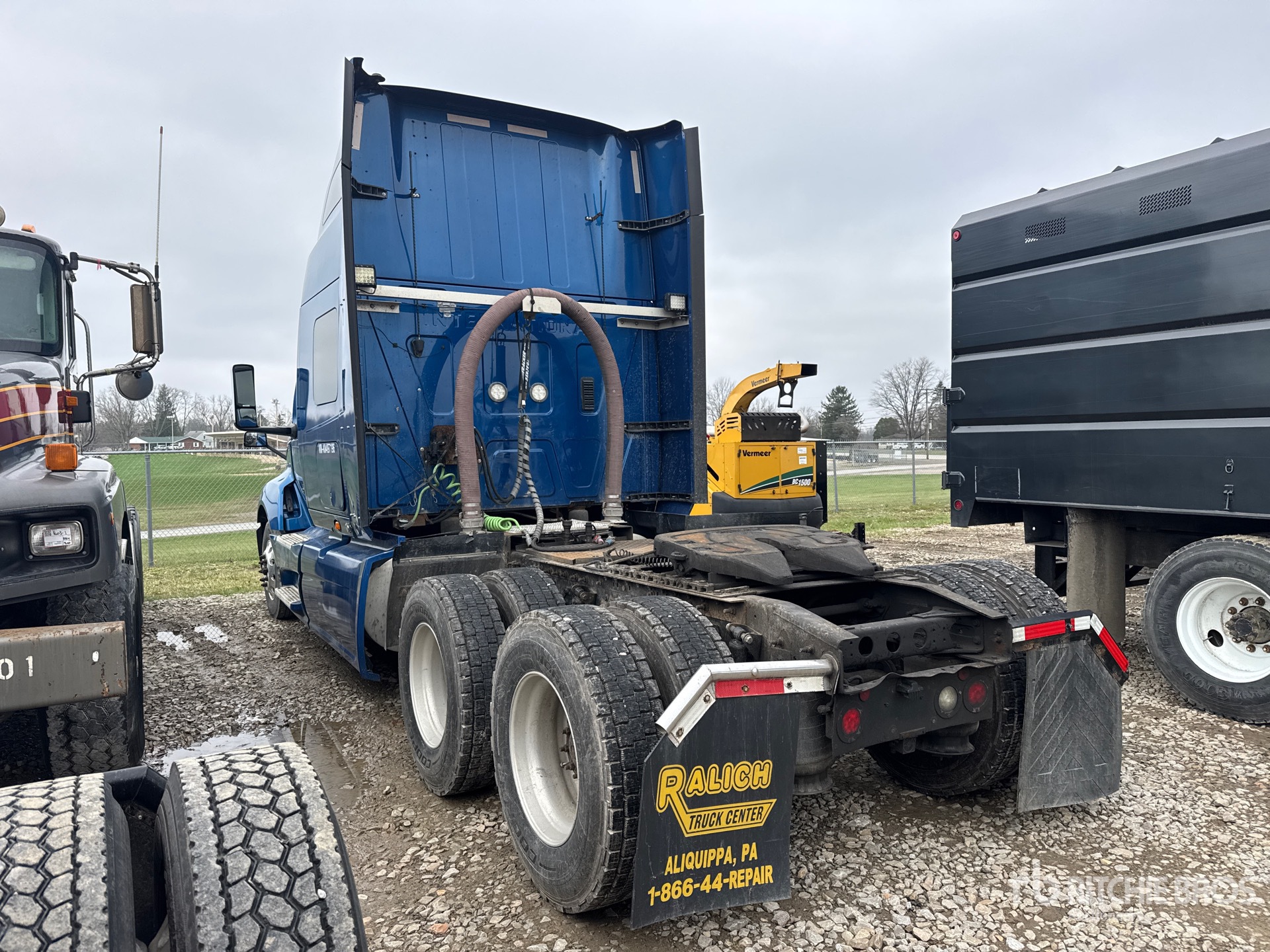 Aspect général with Image, coin arrière gauche