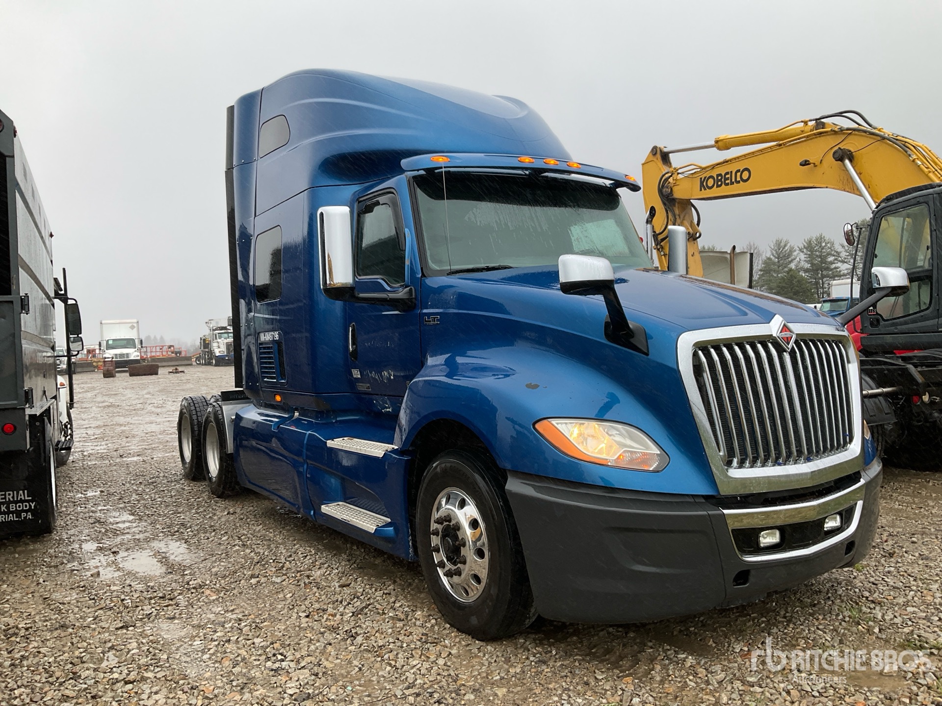 General Appearance with Foto, angolo anteriore destro