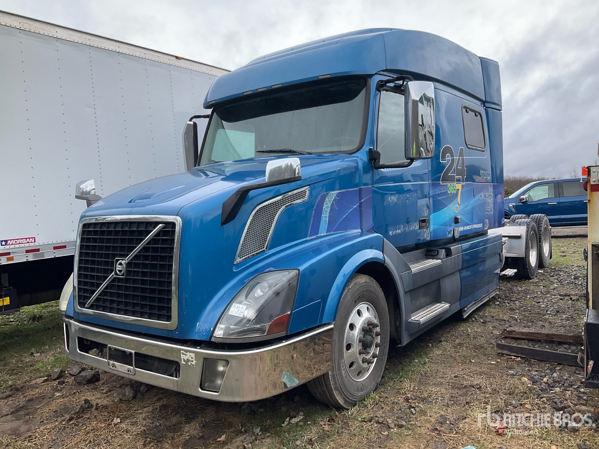 General Appearance with Foto, angolo anteriore sinistro