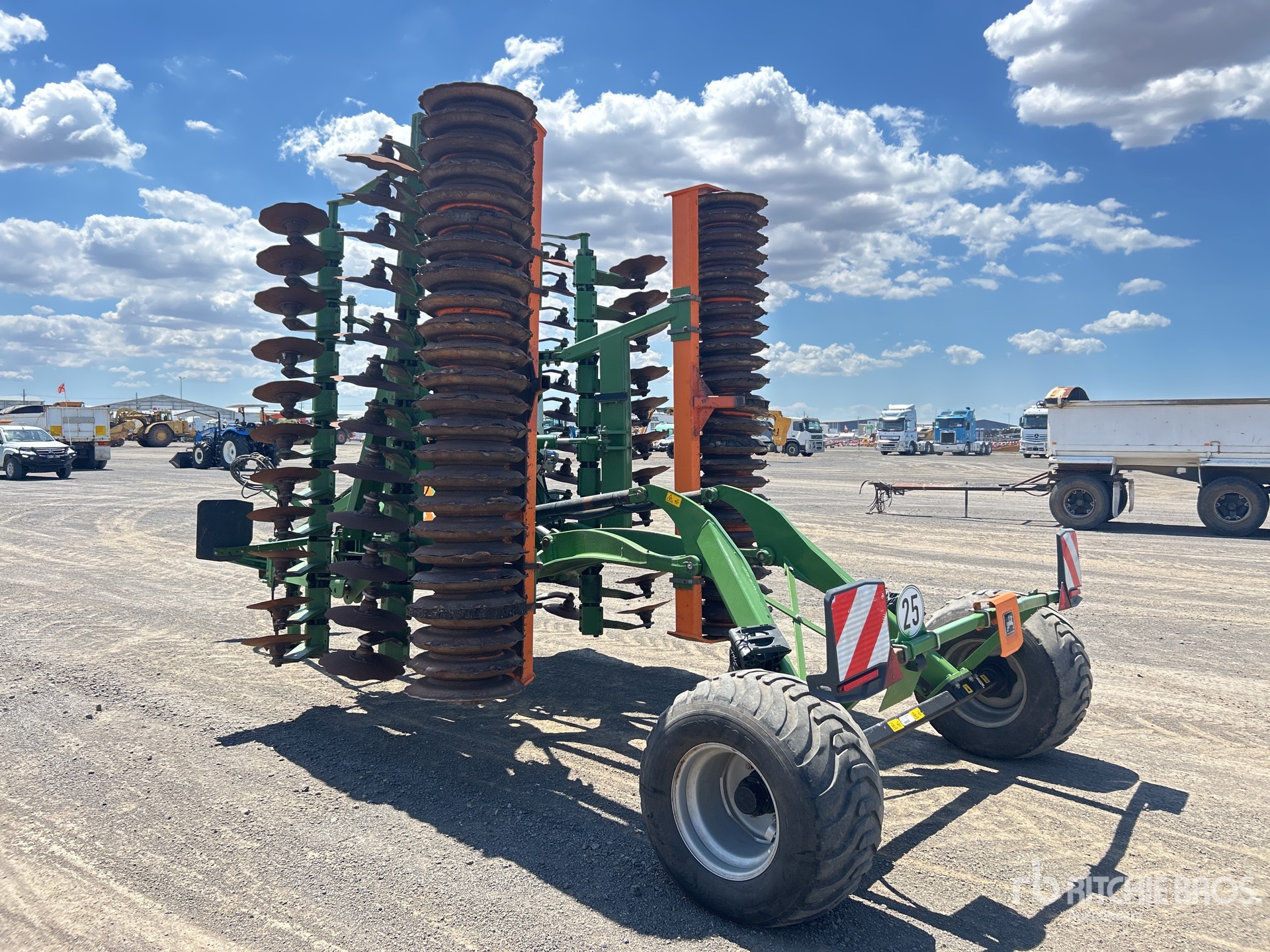 General Appearance with Imagen: esquina trasera izquierda