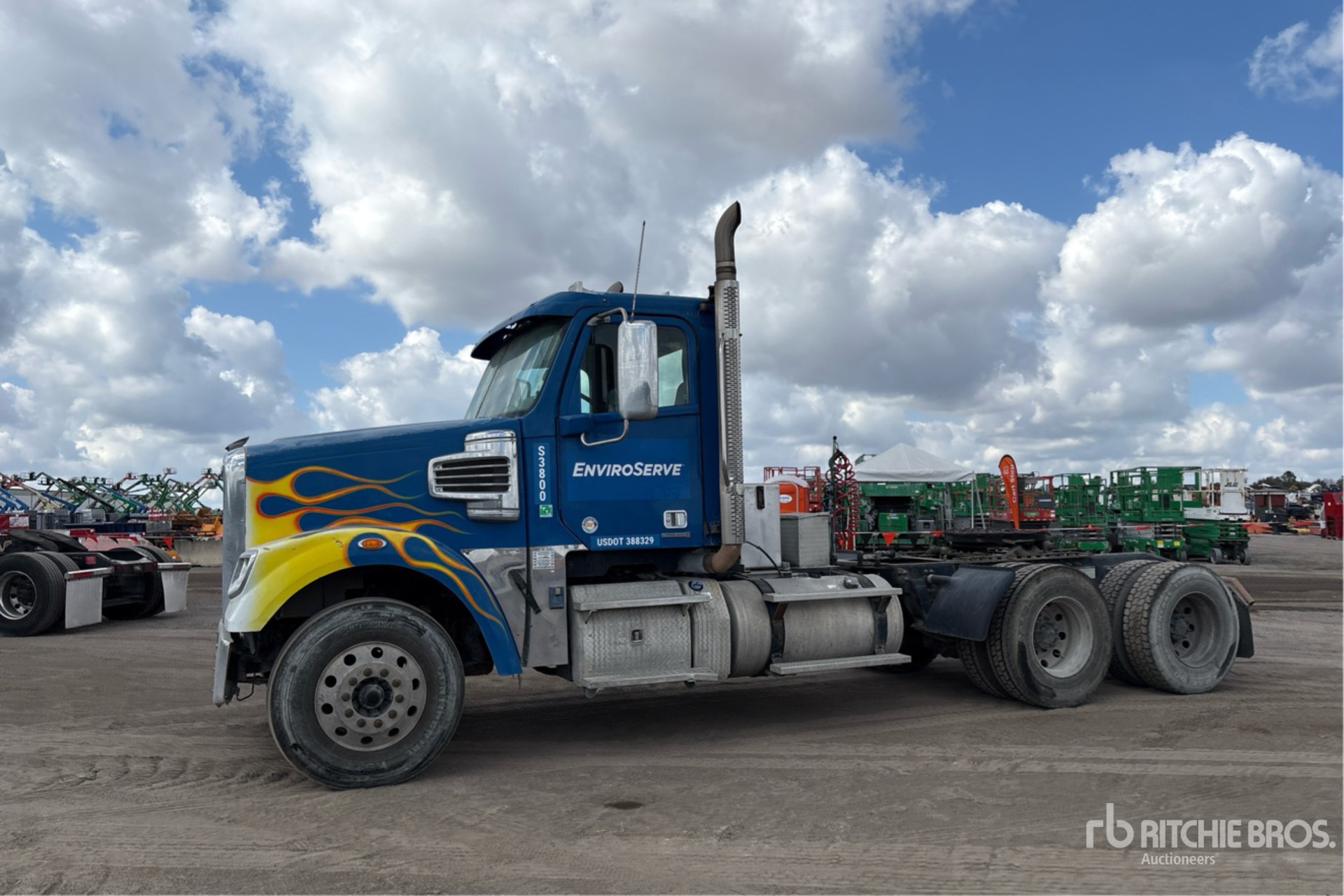 General Appearance with Picture, Left Front Corner