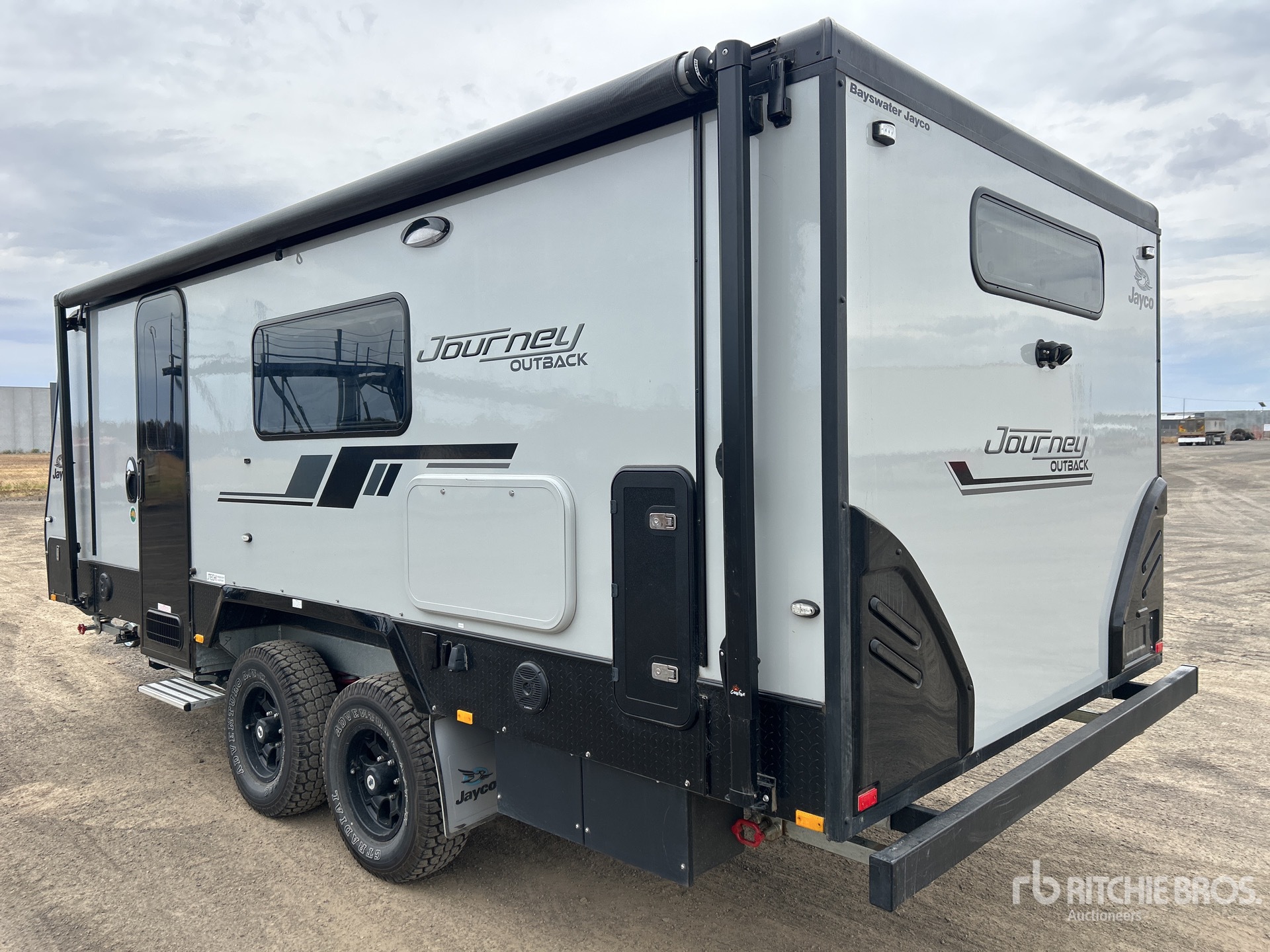 General Appearance with Imagen: esquina trasera derecha