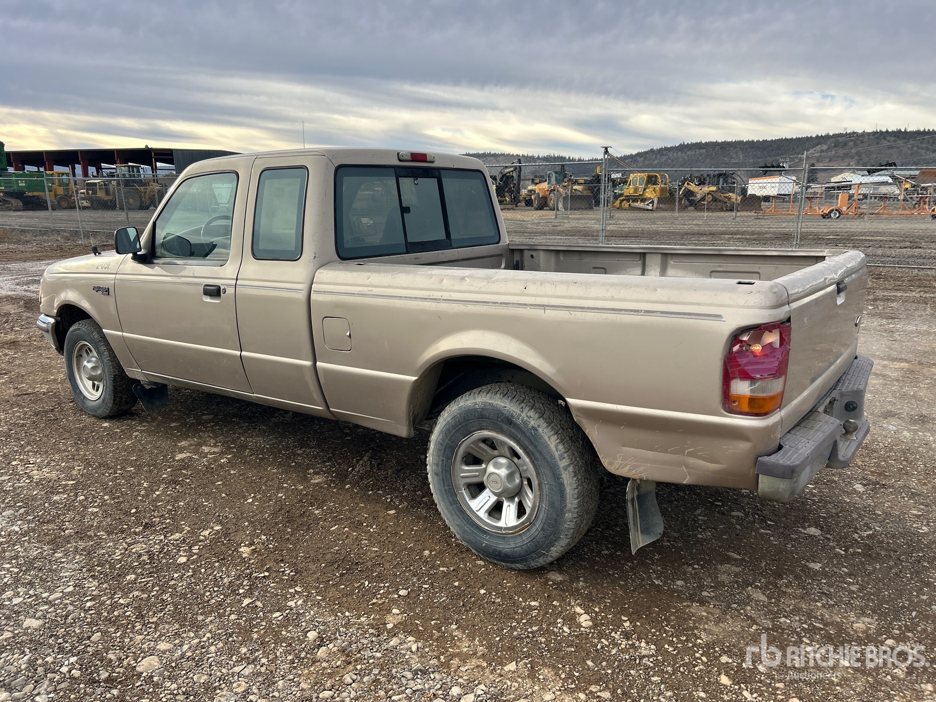 General Appearance with Picture, Left Rear Corner